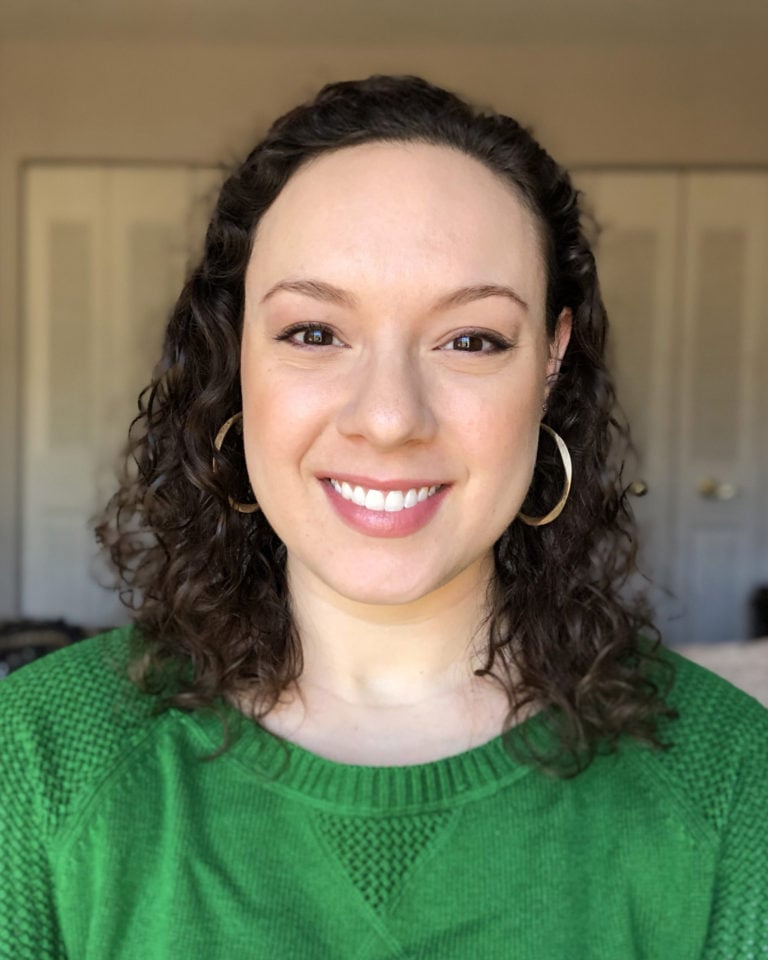 Nicolle -Mama Designer of Cute Baby Blankets