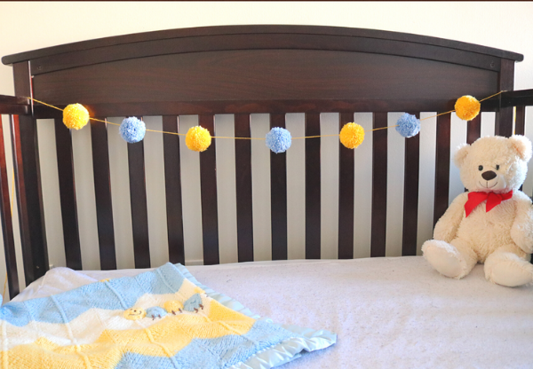 How to Make a Yarn Pom Pom Garland