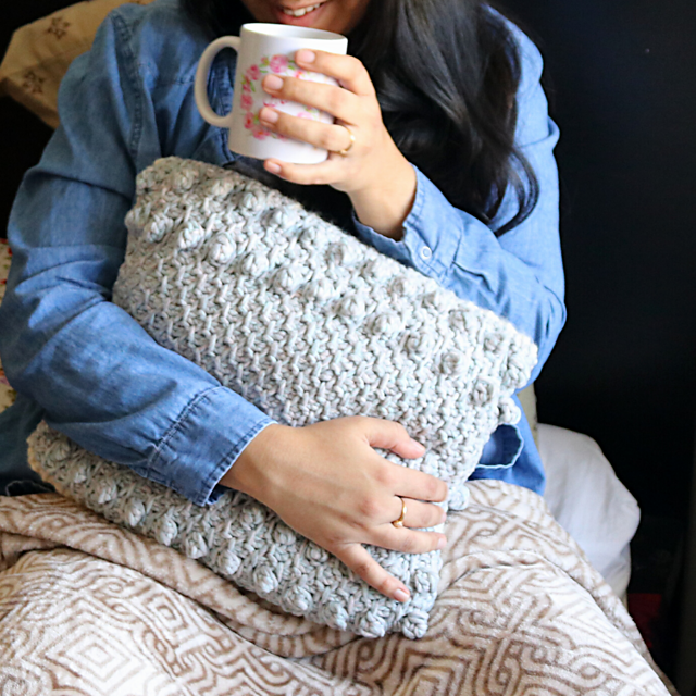 Crochet Pillow Pattern – First Snowfall Pillow