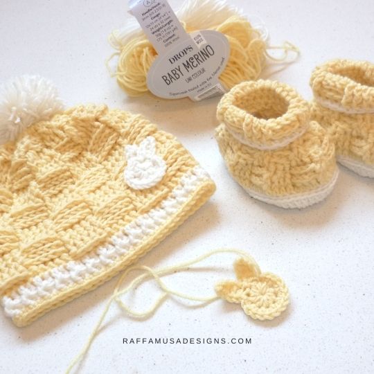 Looking for fun free crochet baby patterns? Here are 25 free crochet patterns for baby shower gift ideas from hats to clothes and blankets.