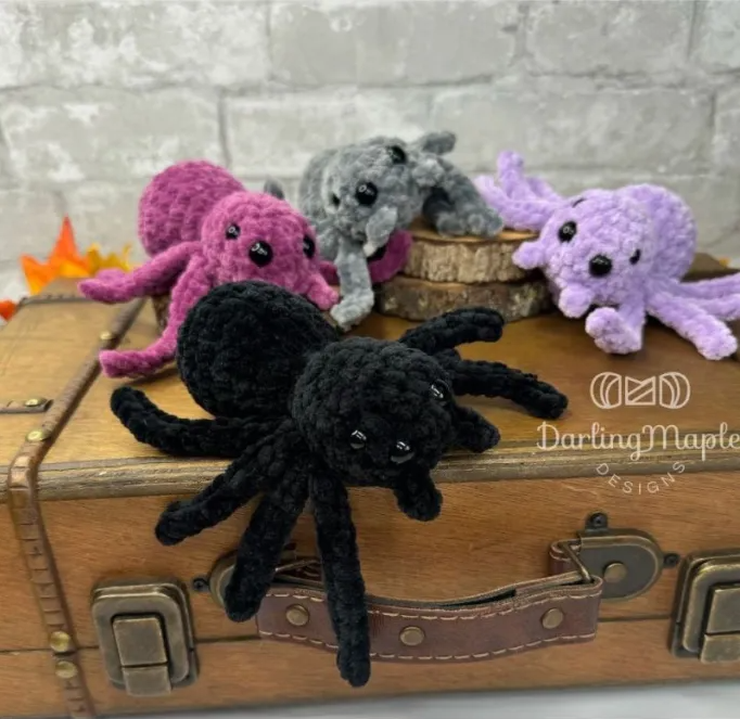 Check out these free Halloween crochet patterns for beginners. Ranging from crochet spiders to crochet ghosts and more spooky cute items!